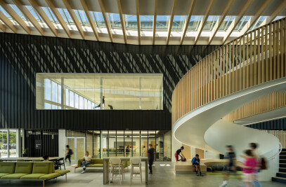 təməsew̓txʷ Aquatic and Community Centre